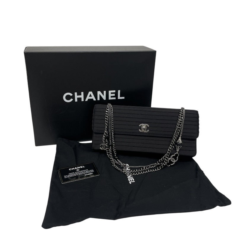 【CHANEL】シャネル ビジュー付 チェーンワンショルダー ショルダーバッグ サテン レディース 8番 黒 ブラック ターンロック ココマーク パーティバッグ
