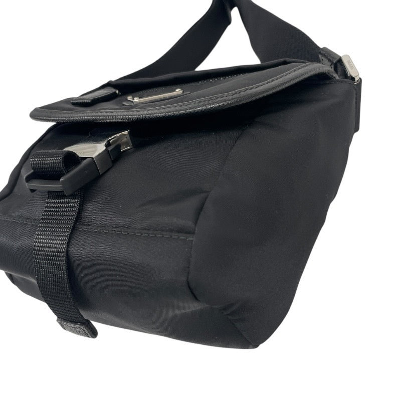 【PRADA】プラダ クロスボディ 2VD070 ショルダーバッグ ナイロン メンズ Re-Nylon サフィアーノレザー 黒 ブラック リナイロン レディース