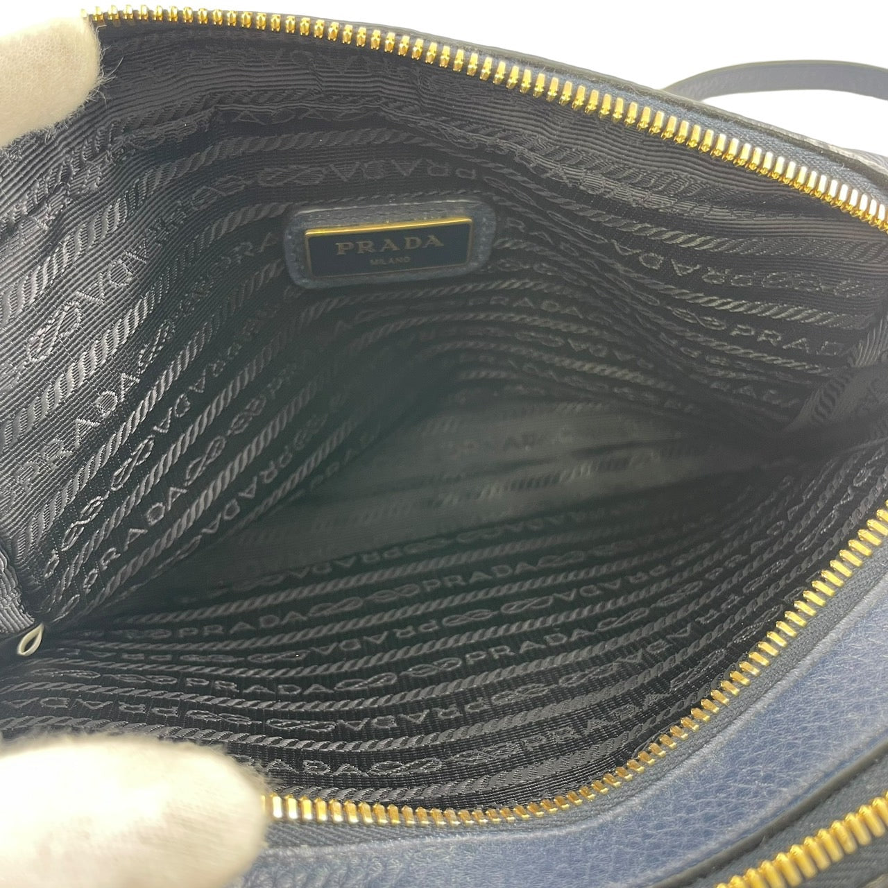 【PRADA】プラダ 1BH079 ショルダーバッグ レザーレディース ダブルジップ ポシェット 本革 クロスボディ ポーチ