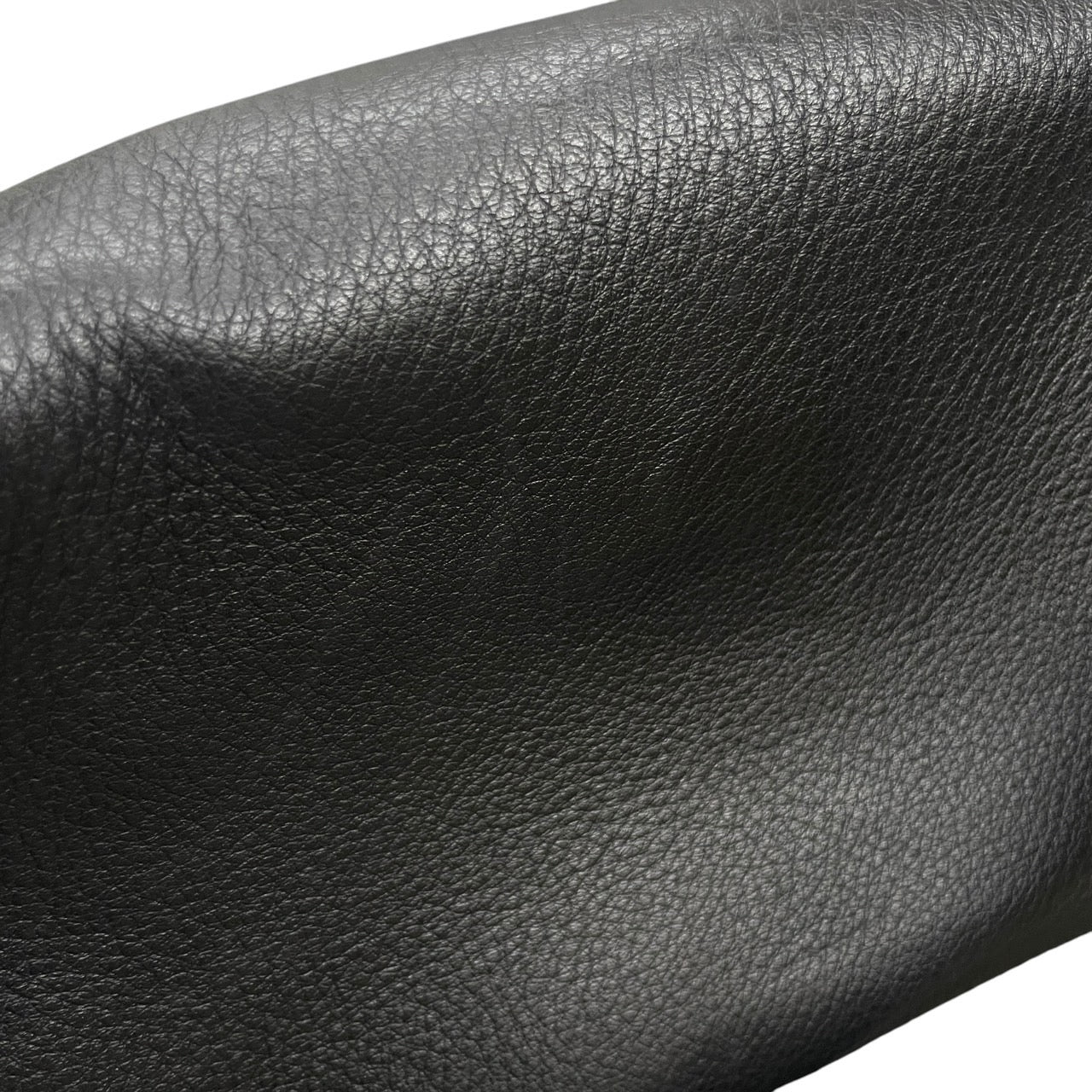 【BALENCIAGA】バレンシアガ エブリデイ ベルトパック 579617 ウエストバッグ レザーメンズ ボディバッグ ショルダーバッグ ロゴ 黒 ブラック
