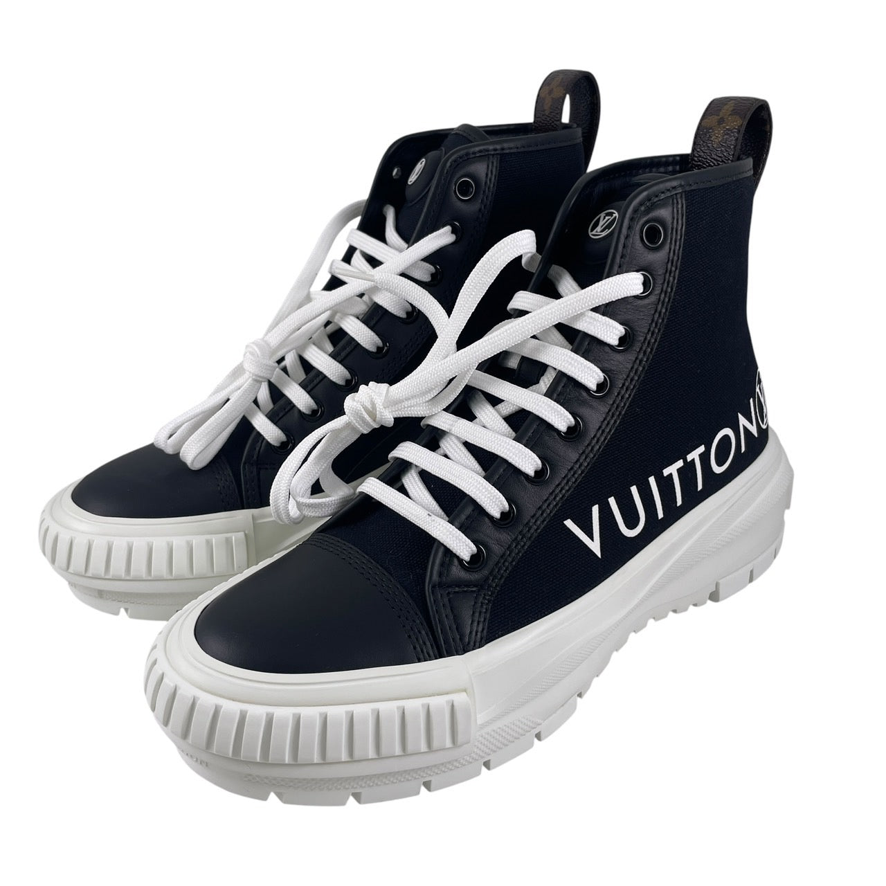 【LOUIS VUITTON】ルイ・ヴィトン SQUAD 1A96ER スニーカー キャンバス レディース LVスクァッドライン ハイカット モノグラム ブラック ホワイト