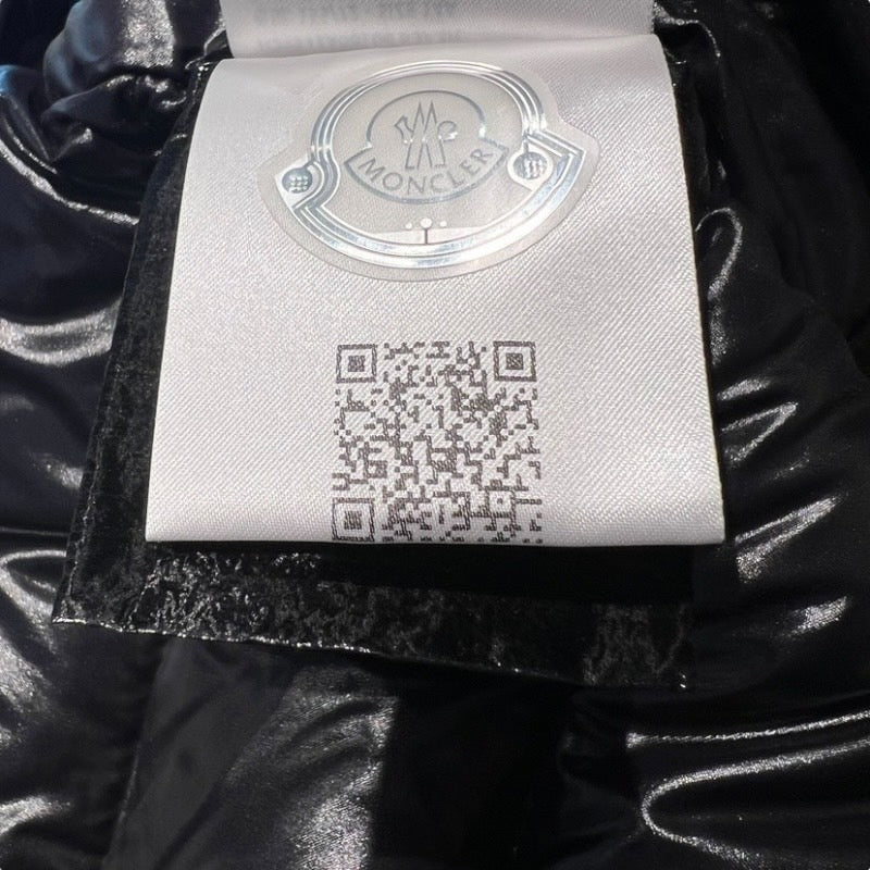 【中古】【MONCLER】モンクレール バディ BADY GIUBBOTTO ダウンジャケットキッズ 14A 14anni 164cm 黒 ブラック