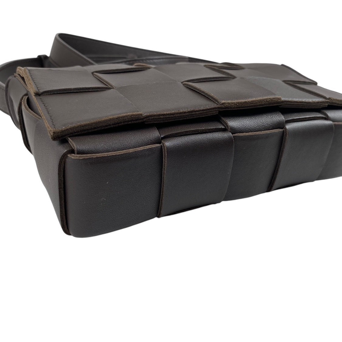 【BOTTEGAVENETA】ボッテガヴェネタ カセット 578004 ショルダーバッグ レディース クロスボディ 茶 マキシ イントレチャート