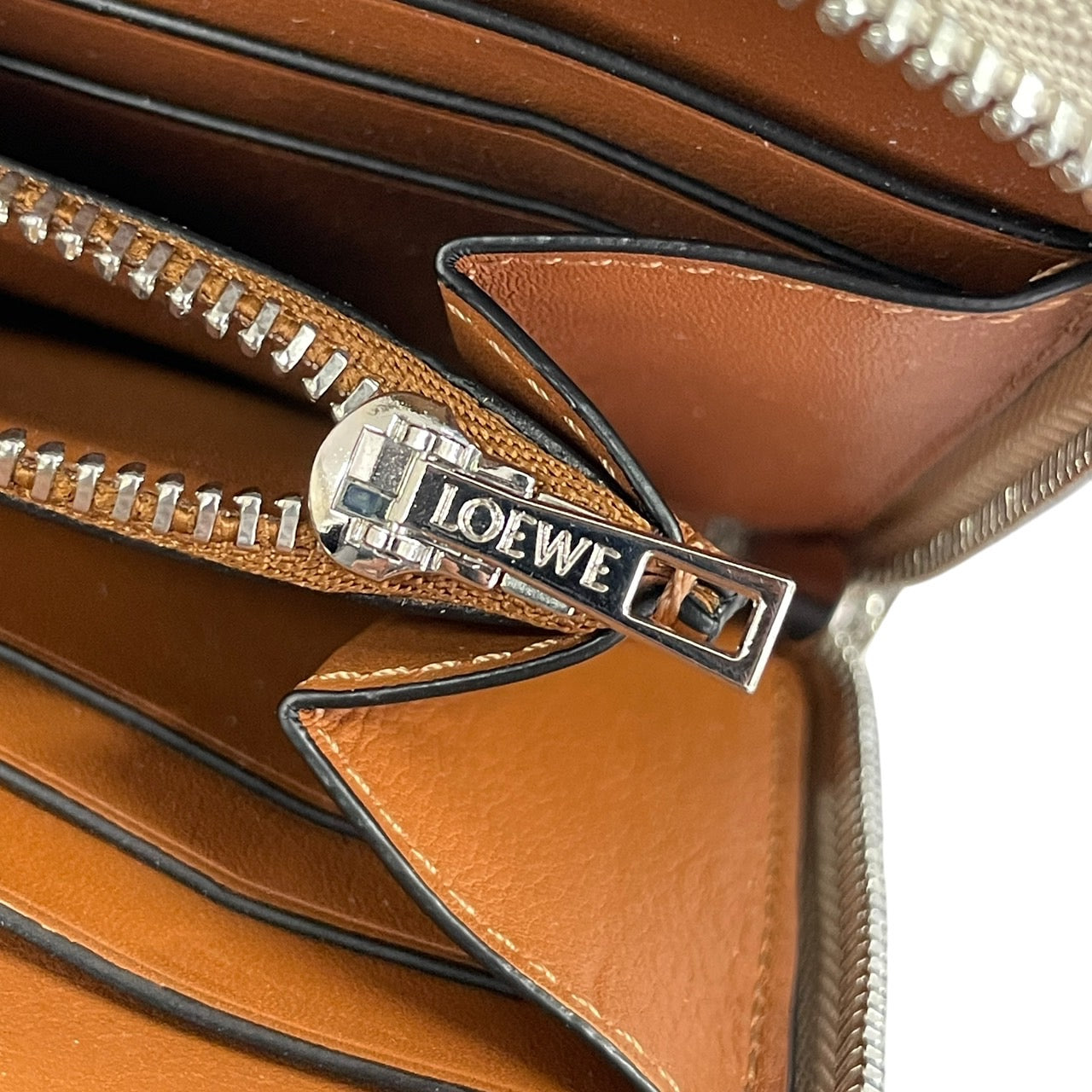 【LOEWE】ロエベ ジップアラウンドウォレット 長財布レディース アナグラム ファスナー ロングウォレット カーフレザー ベージュ ブラウン