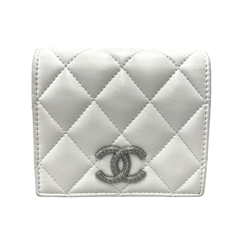 【CHANEL】シャネル ココマーク スモールウォレット AP3055 二つ折り財布 レザー レディース マトラッセ 白 ホワイト コンパクト