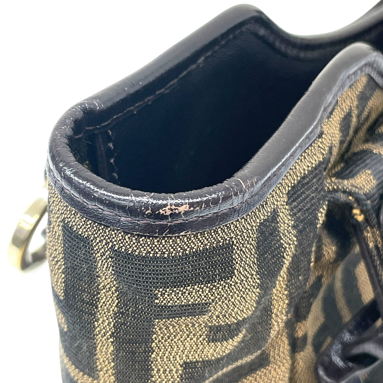 【FENDI】フェンディ ズッカ柄 8BH156 トートバッグ レディース ハンド カーキ チャーム付 レザー
