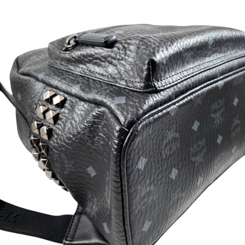 【MCM】エム・シー・エム スターク バックパック MMK6SVE37BK001 リュック・デイパック レザー ユニセックス ヴィセトス サイドスタッズ付 黒 ブラック