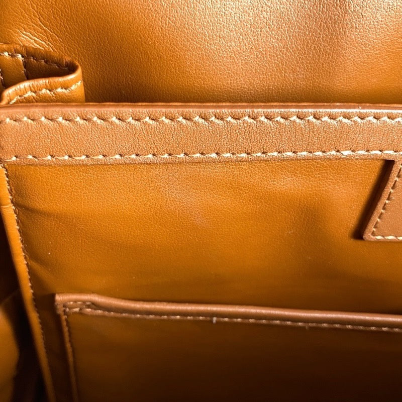 【MCM】エム・シー・エム スターク バックパック MMK6SVE37BK001 リュック・デイパック レザー ユニセックス ヴィセトス サイドスタッズ付 黒 ブラック