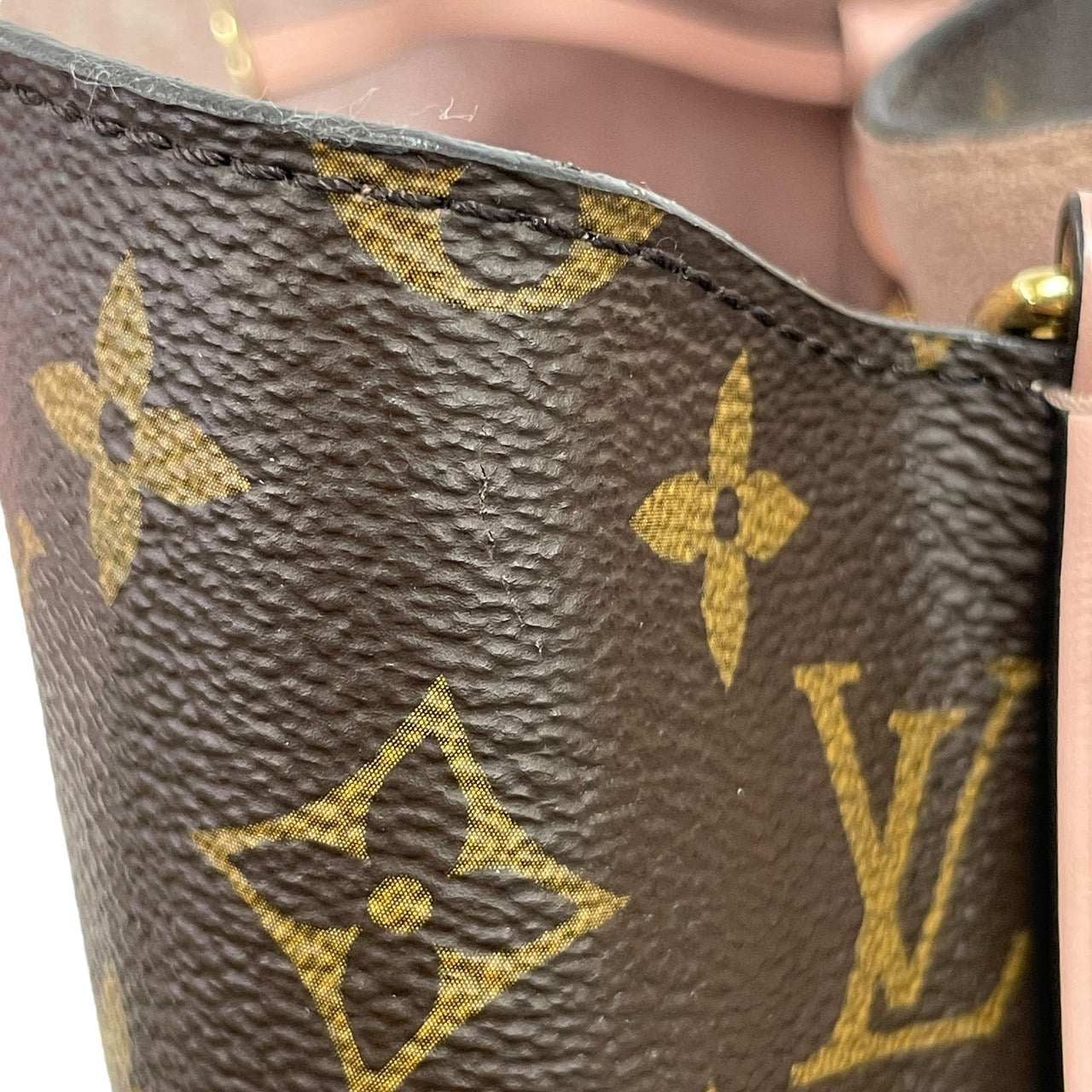 【LOUIS VUITTON】ルイ・ヴィトン ネオ・ノエ M44022 ショルダーバッグレディース ネオノエ　モノグラム　ピンク　巾着バッグ