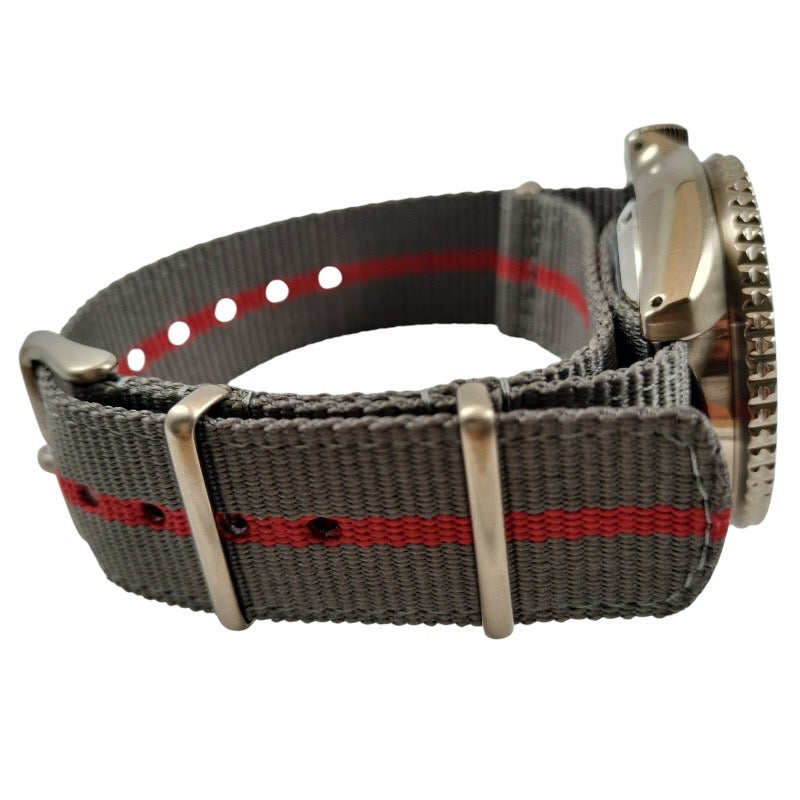 【SEIKO】セイコー 5スポーツ  SBSA093 腕時計 ステンレススチール メンズ 自動巻き NARUTO&BORUTO ナルト&ボルト コラボレーション限定 我愛羅