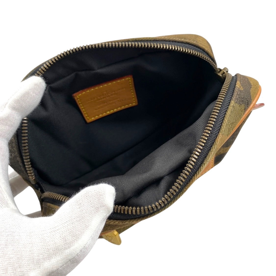【LOUIS VUITTON】ルイ・ヴィトン バムバッグPM M44202 ウエストバッグ キャンバス メンズ ボディバッグ ウエストポーチ シュプリームコラボ SUPREME カモフラ 迷彩