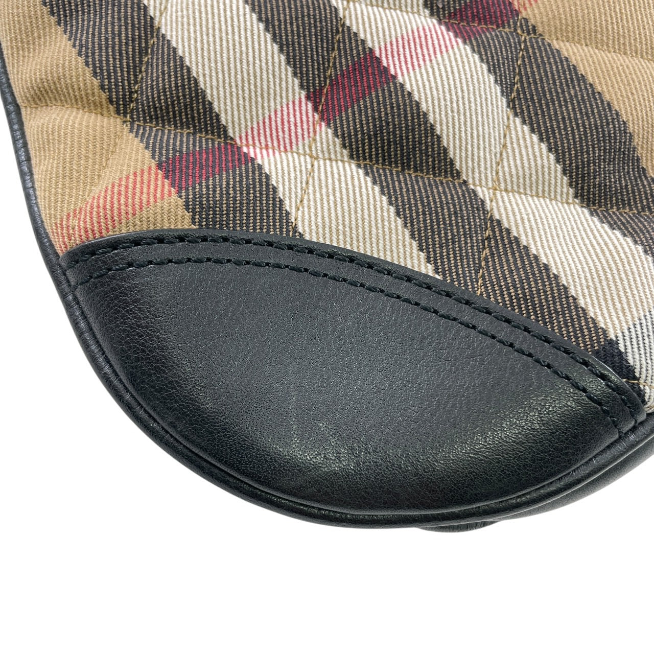 【BURBERRY】バーバリー ワンショルダー ショルダーバッグ レディース ノバチェック ロックチャーム キルティング ベージュ