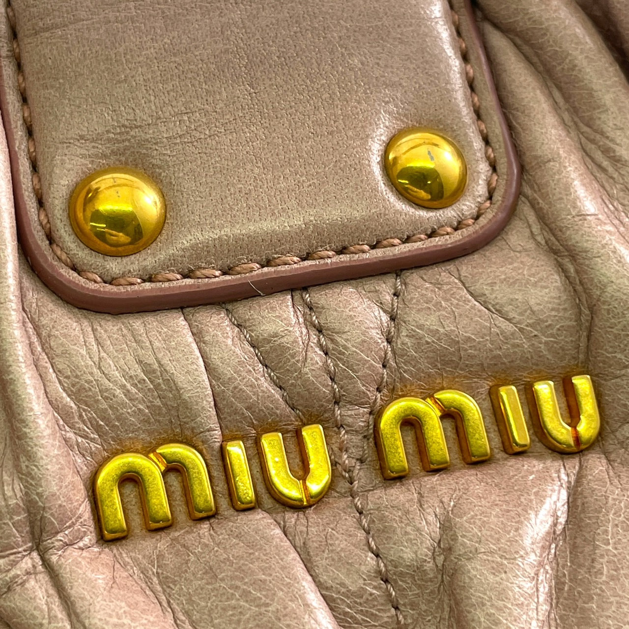 【MIUMIU】ミュウミュウ マテラッセ ハンドバッグレディース ショルダーバッグ 2way ピンクベージュ レザー