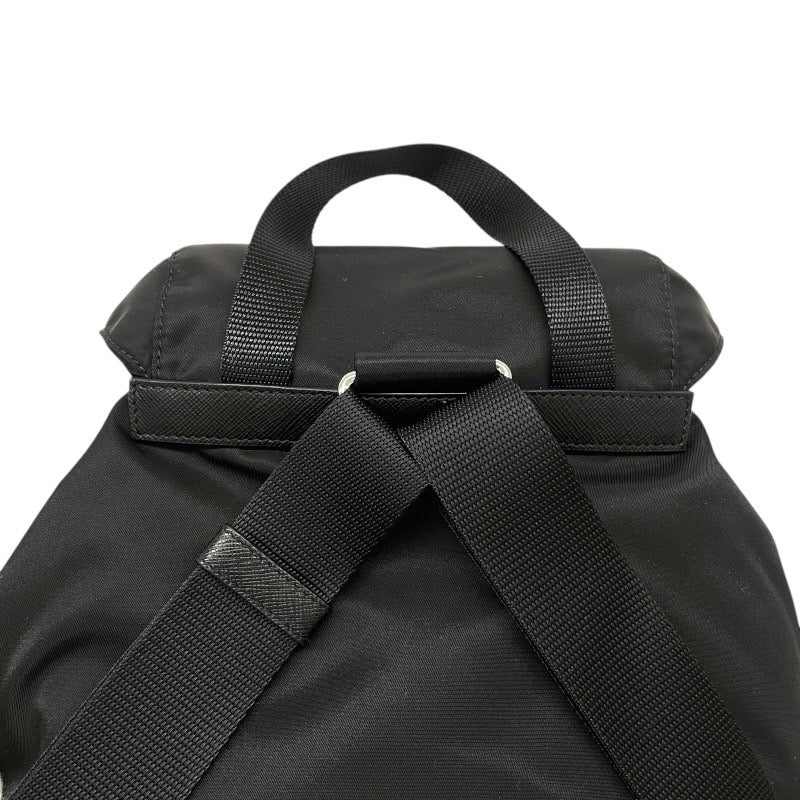 【PRADA】プラダ スモール バックパック 1BZ677 リュック・デイパック ナイロン レディース 巾着 ドローストリング ミニリュック 黒 ブラック サフィアーノ