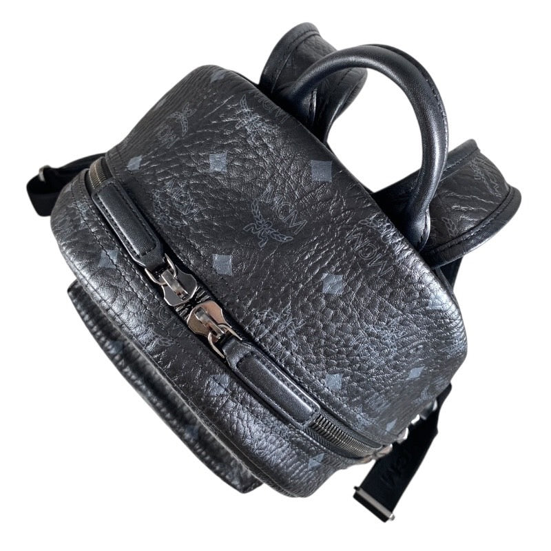 【MCM】エム・シー・エム スターク バックパック MMK6SVE37BK001 リュック・デイパック レザー ユニセックス ヴィセトス サイドスタッズ付 黒 ブラック