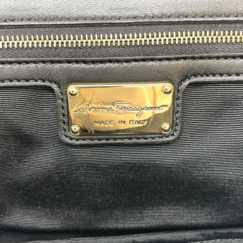 【Salvatore Ferragamo】サルヴァトーレフェラガモ ヴァラ キルティング AU-21/E767 ショルダーバッグ レザー レディース チェーンショルダー 黒 ブラック